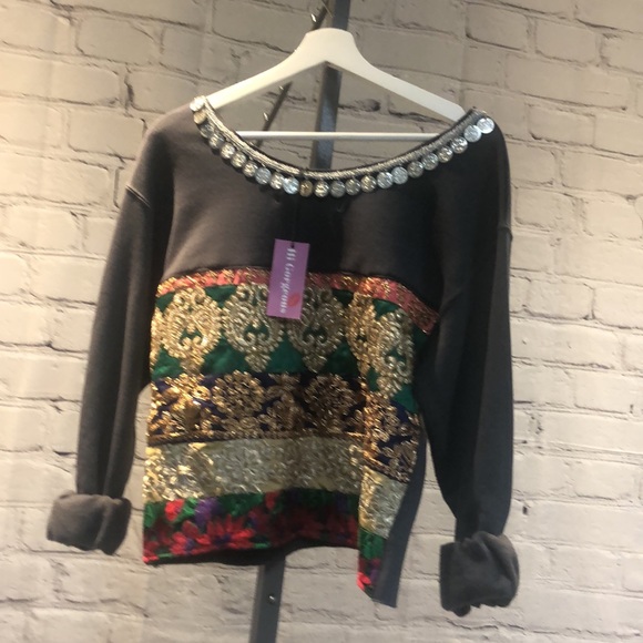 Hello Gorgeous Comfy Sweat Shirt With Bling On The Back - Picture 2 of 5